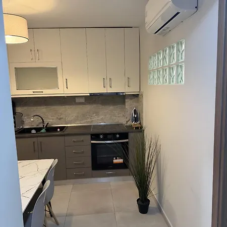 Gray Garden Apartements