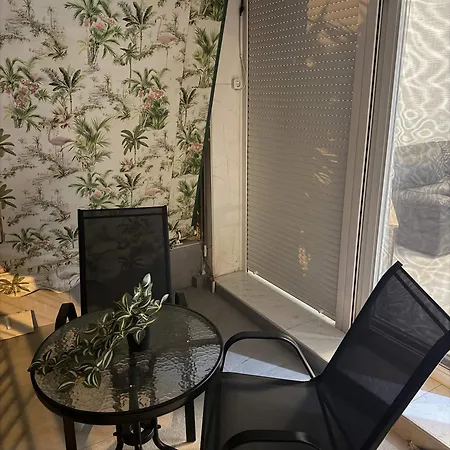 Gray Garden Apartements *