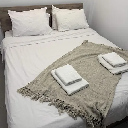 Gray Garden Apartements *